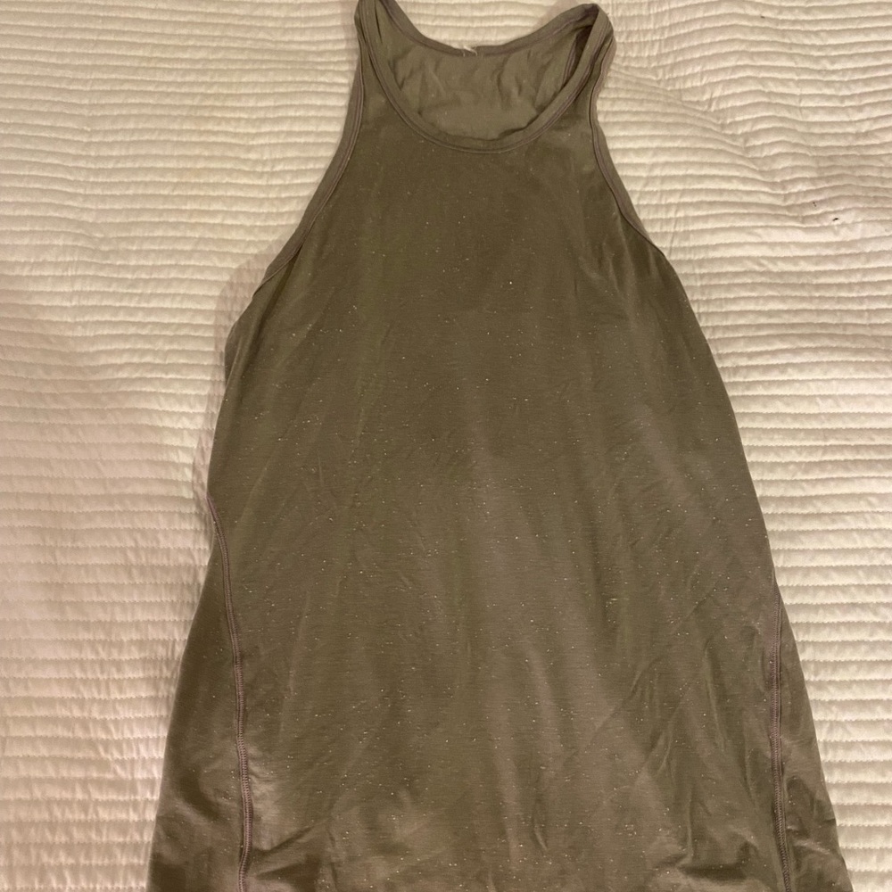 Lululemon tan and white speck tank top